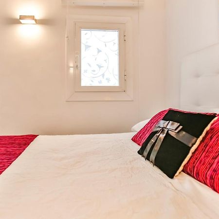 Ghat Apartments Montroig Сіджас Екстер'єр фото
