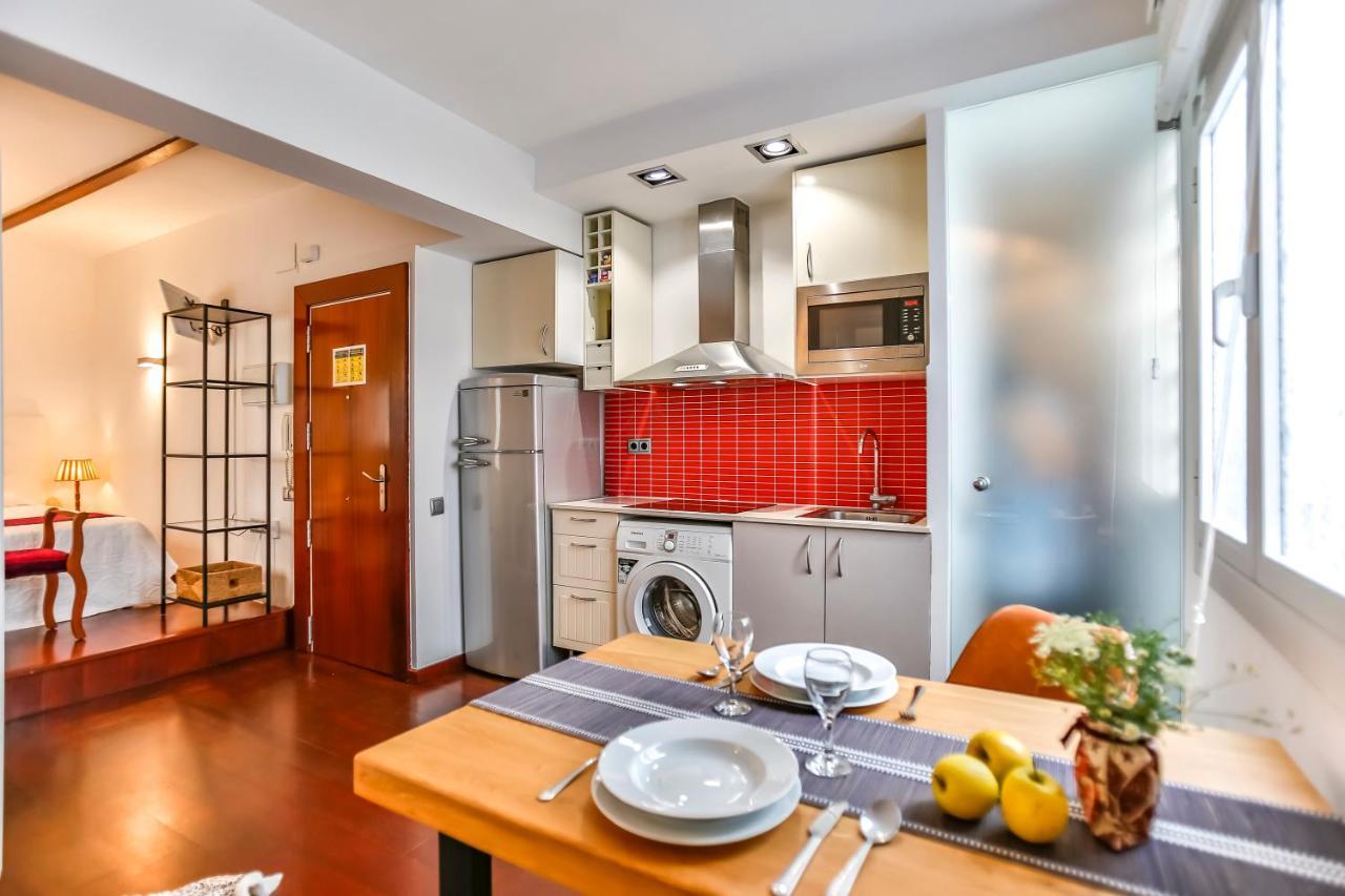 Ghat Apartments Montroig Сіджас Екстер'єр фото