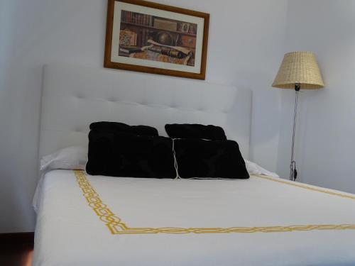 Ghat Apartments Montroig Сіджас Екстер'єр фото
